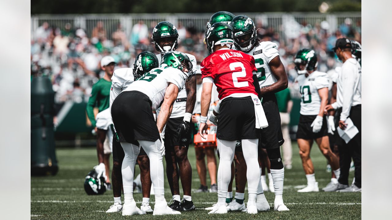 Jets Practice Report  'Old Soul' Elijah Moore Giving the Jets