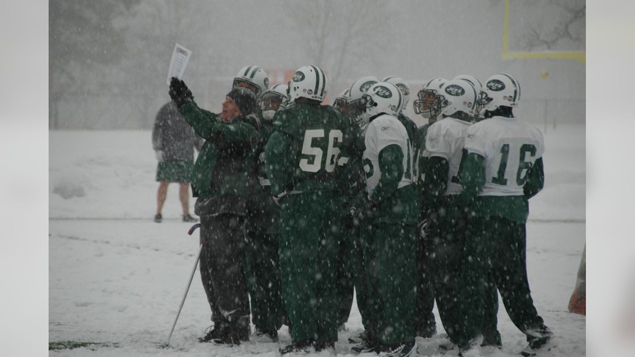 Jets' Snow Day Football