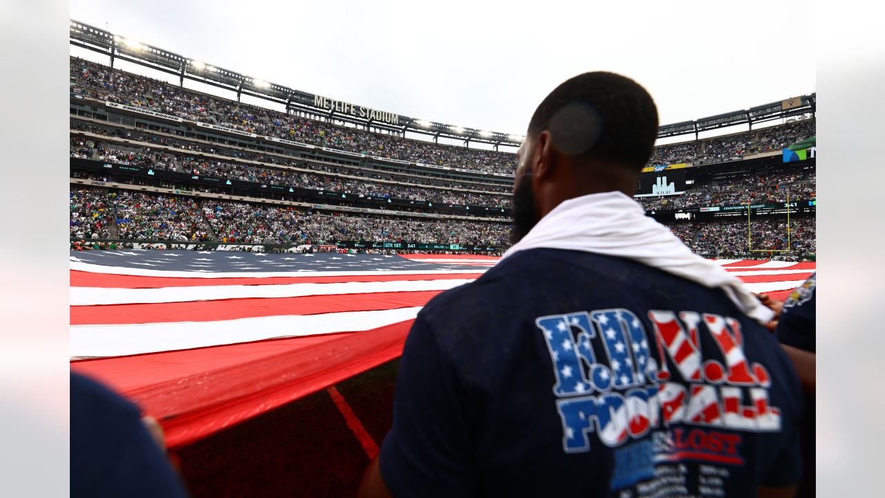 Jets and fans remember 9/11 at MetLife Stadium (PHOTOS) 