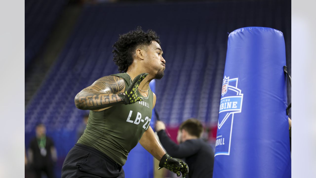 Jack Jones #DB19 of Arizona State runs a drill during the NFL Combine  News Photo - Getty Images