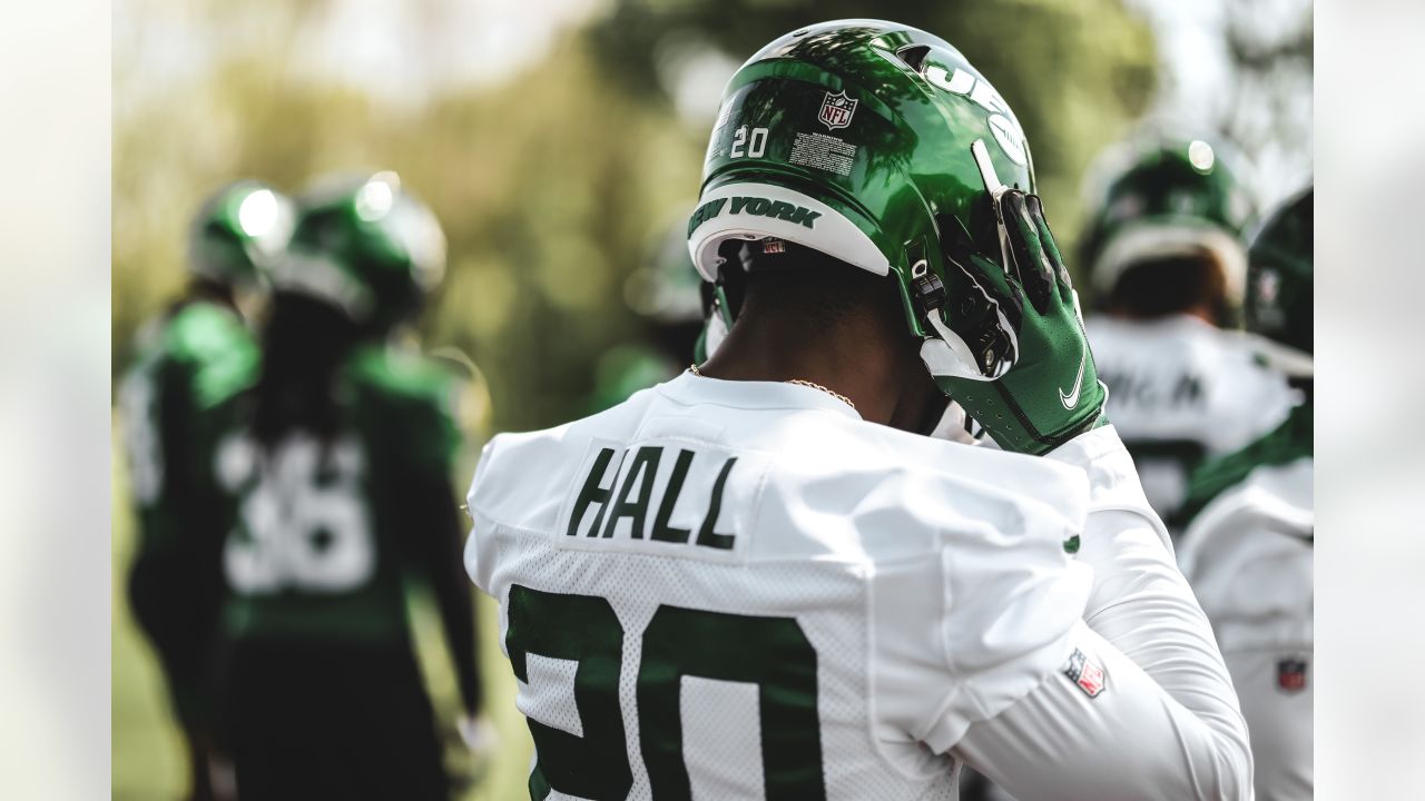 Jets' Rookie RB Breece Hall , AKA Breece the Beast, Taking Pride