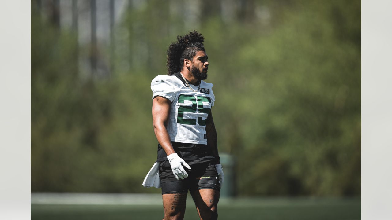 He's like a little brother to me': Jets' C.J. Uzomah forming a special bond  with Zach Wilson 