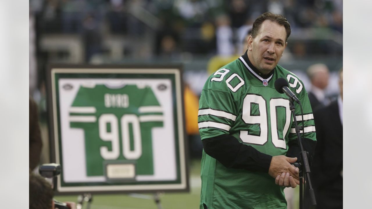 Inspirational Jets DL Dennis Byrd Dies at 50