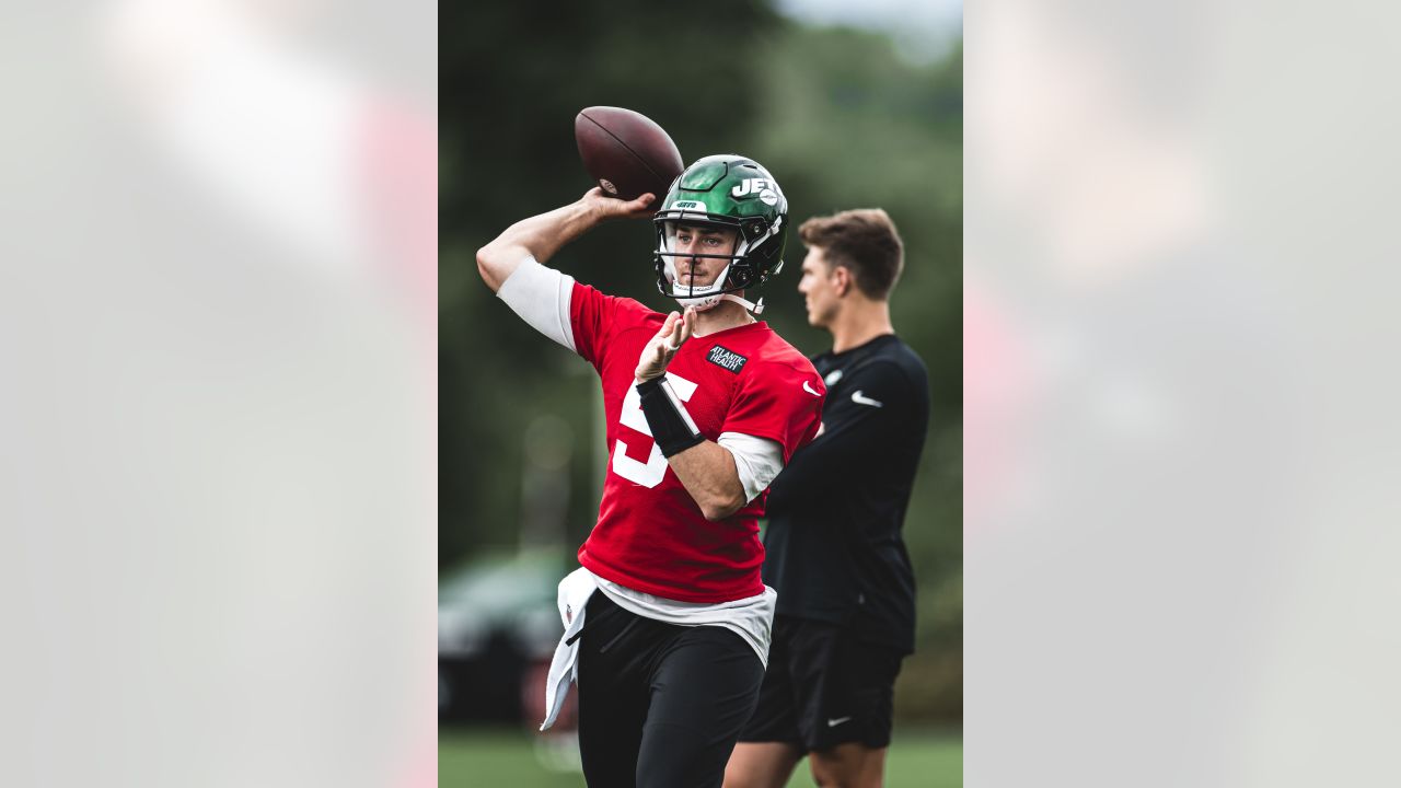 QB Joe Flacco Hopes He Can Bring Out the Best in the Young Jets