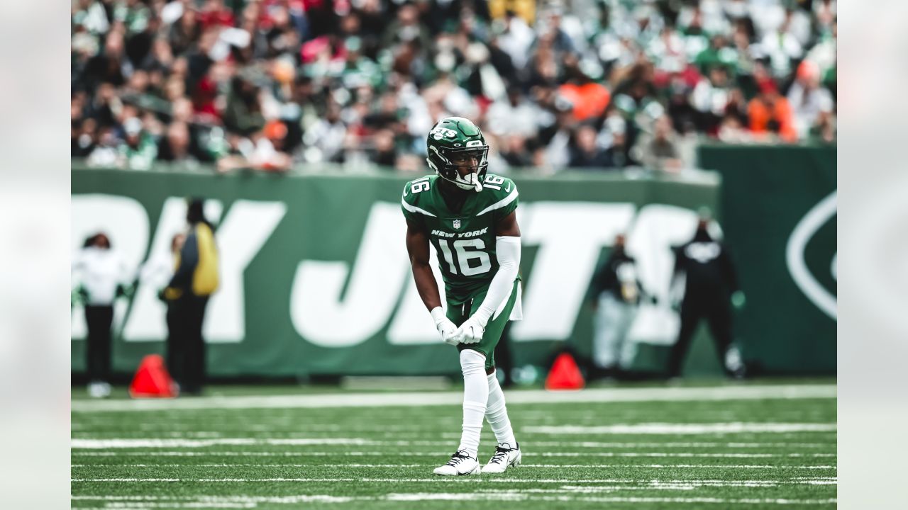 New York Jets QB Zach Wilson has historic connection with Tampa Bay  Buccaneers QB Tom Brady - Sports Illustrated New York Jets News, Analysis  and More