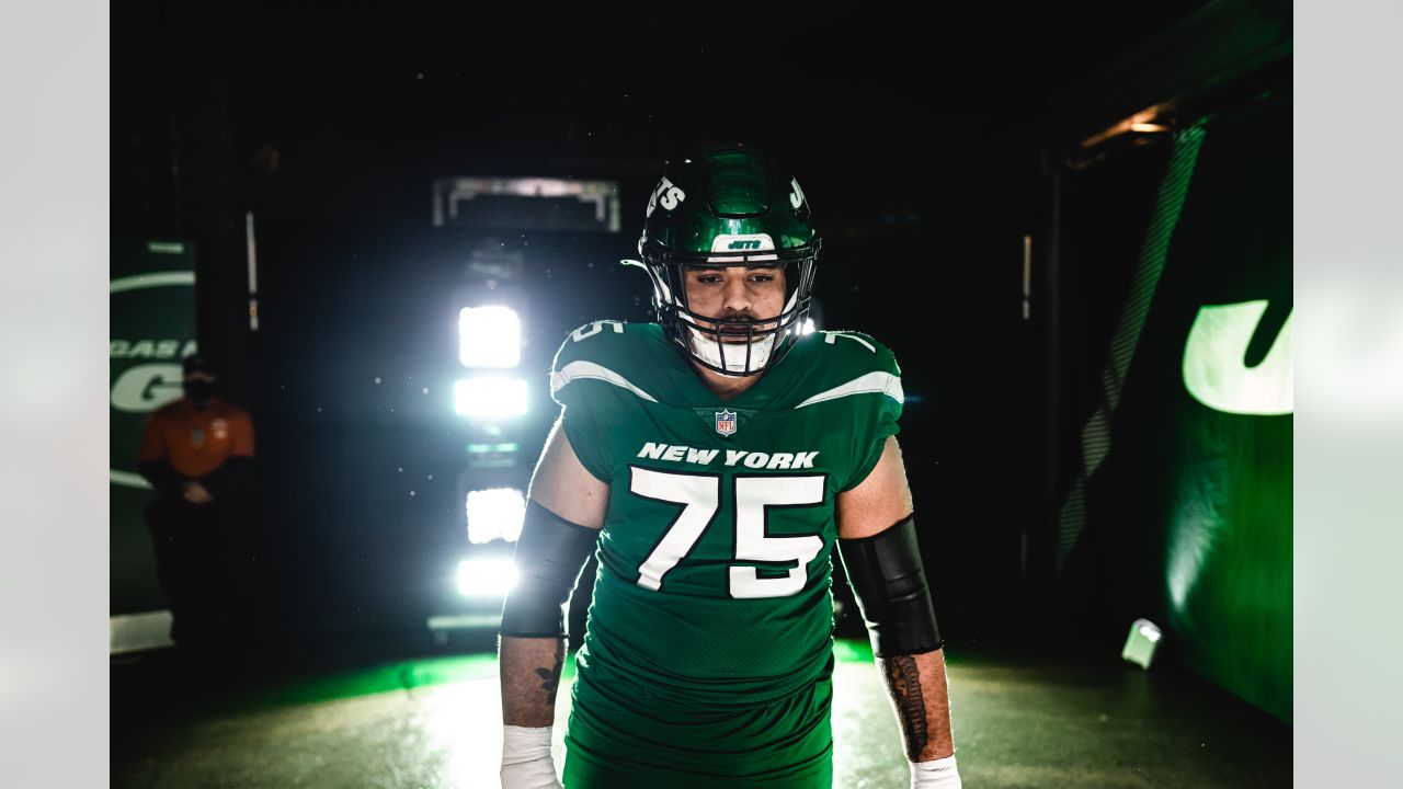 Florham Park, New Jersey, USA. August 5, 2021: New York Jets offensive  tackle Mekhi Becton (77) during practice at the Atlantic Health Jets  Training Center, Florham Park, New Jersey. Duncan Williams/CSM Credit: