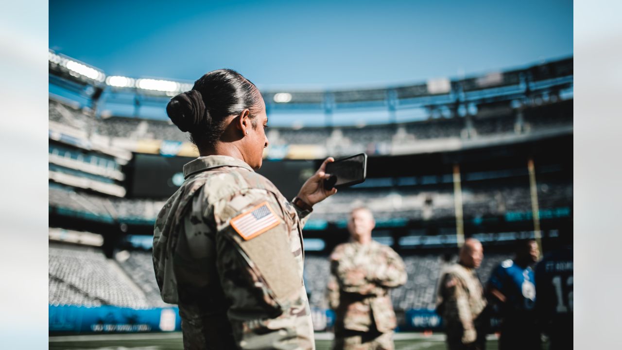 Top Photos from the First Jets vs. Giants Salute to Service Bowl