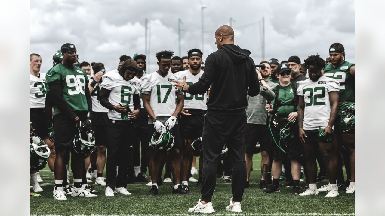 Sideline Report: Wrapping up Week 1 of OTAs