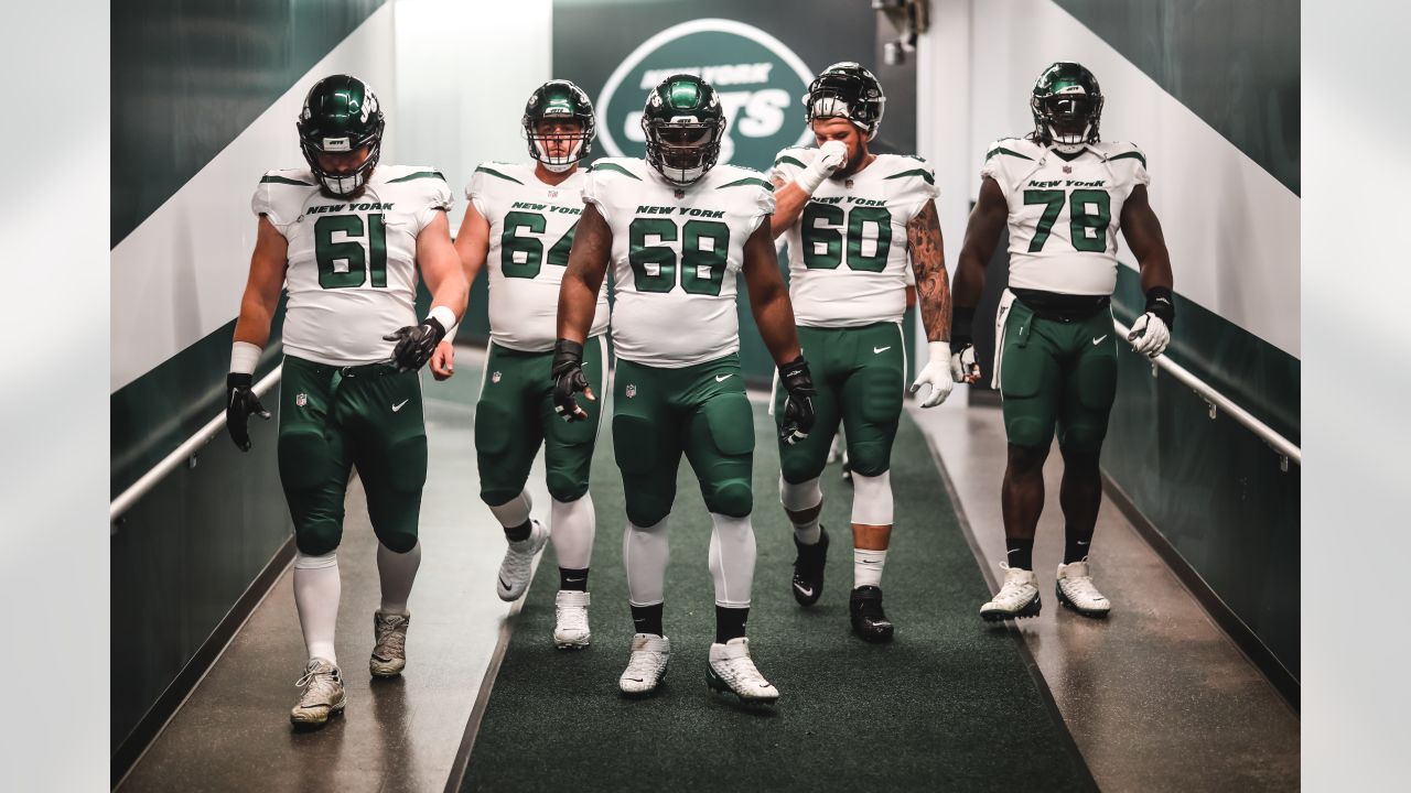 Jets Green & White Practice Report: Team Returns to Different Atmosphere at  MetLife Stadium