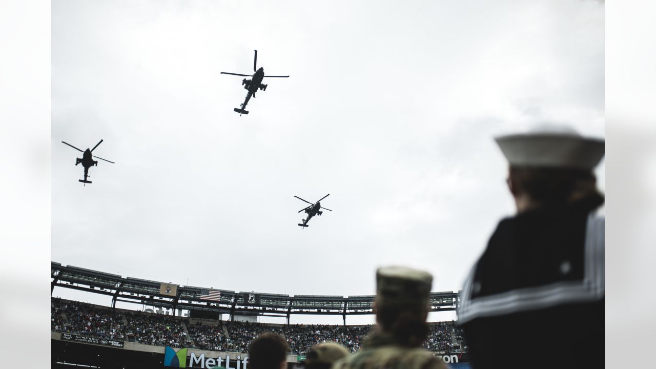 DVIDS - Images - New York Jets' Salute to Service Game [Image 1 of 15]