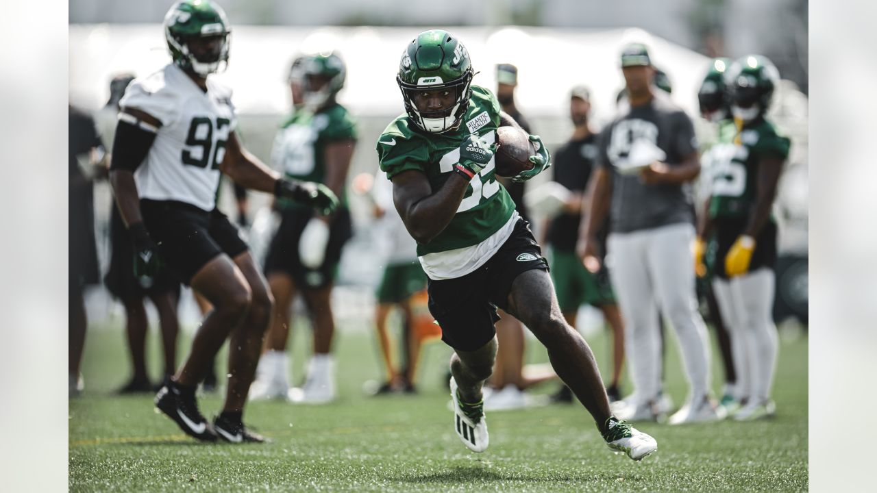 Michael Carter aims to model Jets RB great's 'consistency'