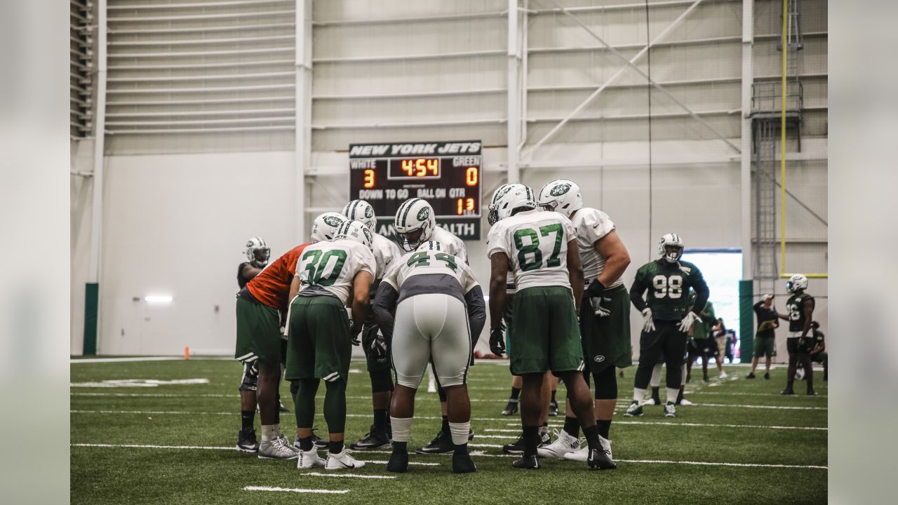 Jets injury updates: The latest on Lorenzo Mauldin, Rontez Miles