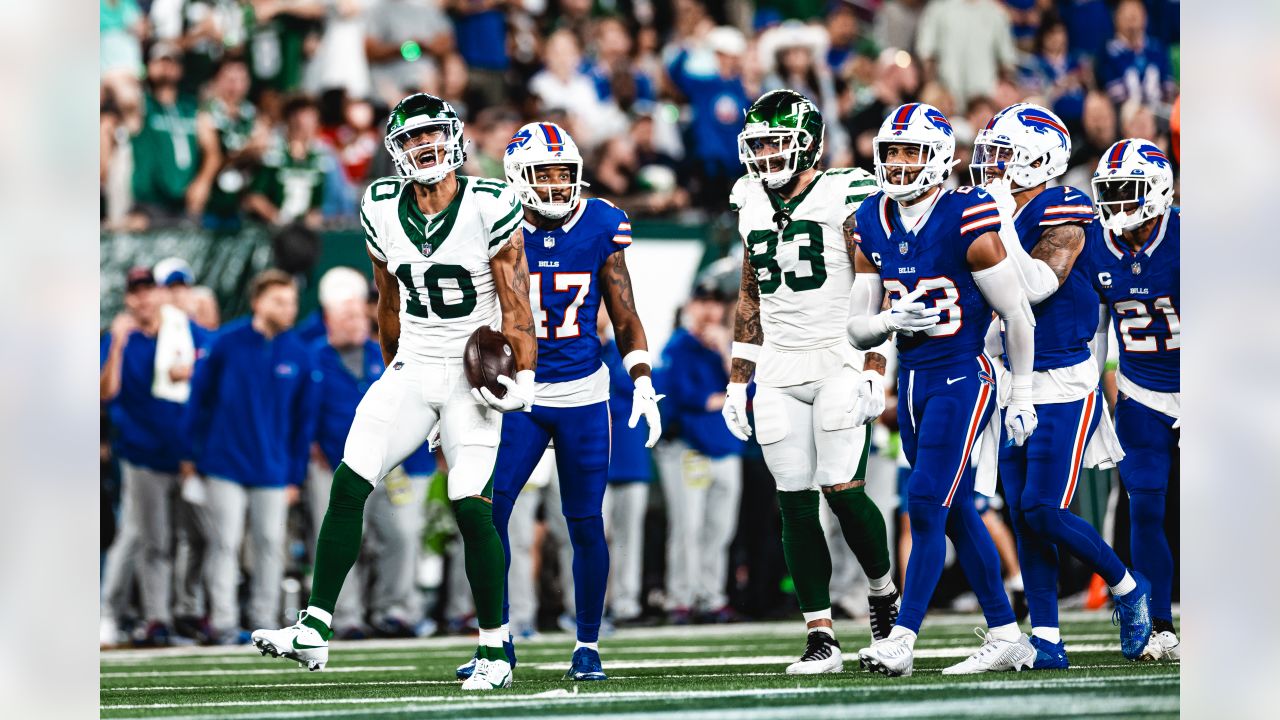 Jets-Bills Game Recap  Gutsy Jets Lose Aaron Rodgers to Injury