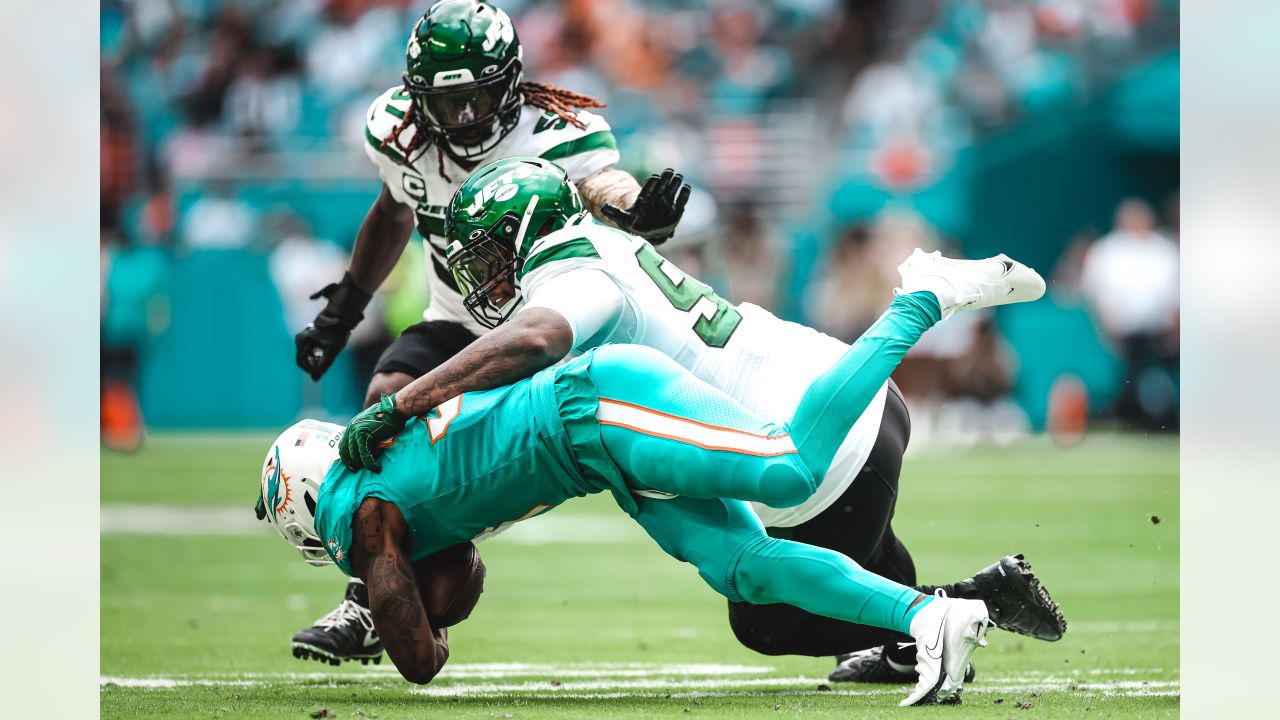 Son Of Jets QB Joe Flacco Wore A Tyreek Hill Dolphins Jersey To