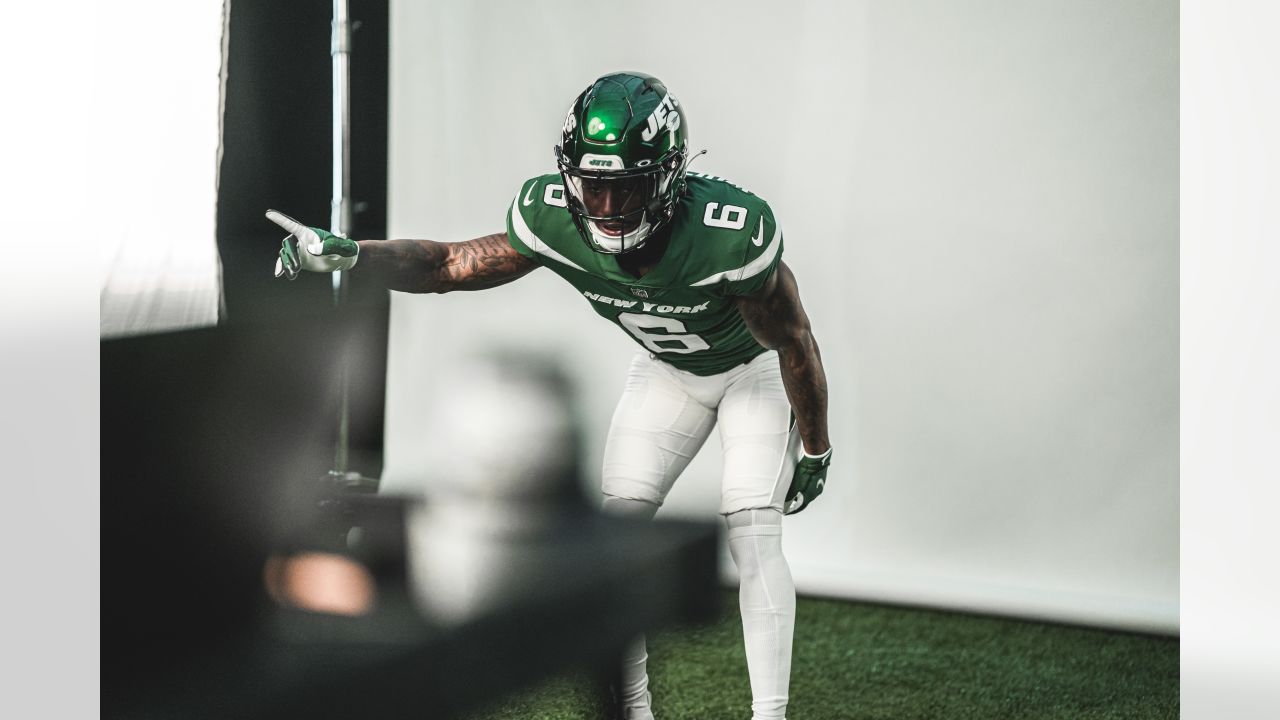 Gallery  Top Photos of the Jets in Uniform at Multimedia Day