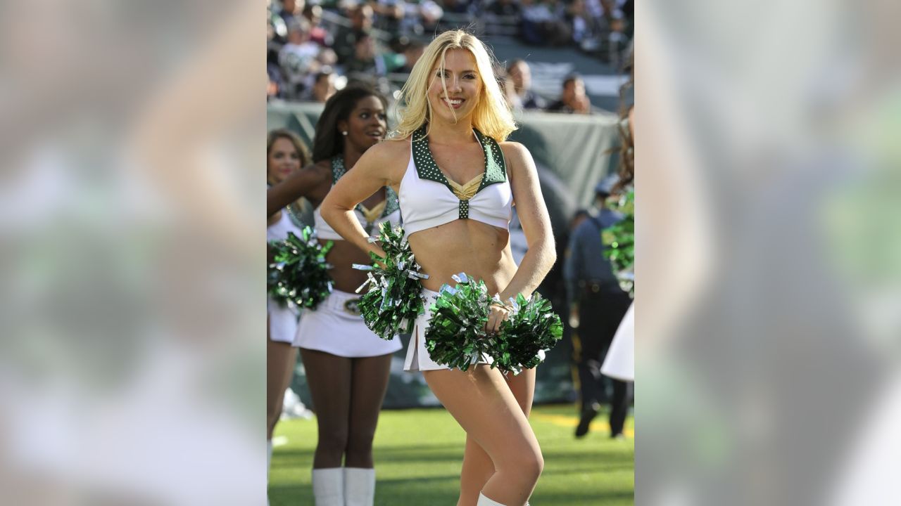 FC Cheerleader of the Week: Emma