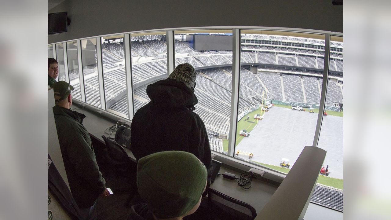 Jets Rewards: Behind the Scenes Stadium Tour