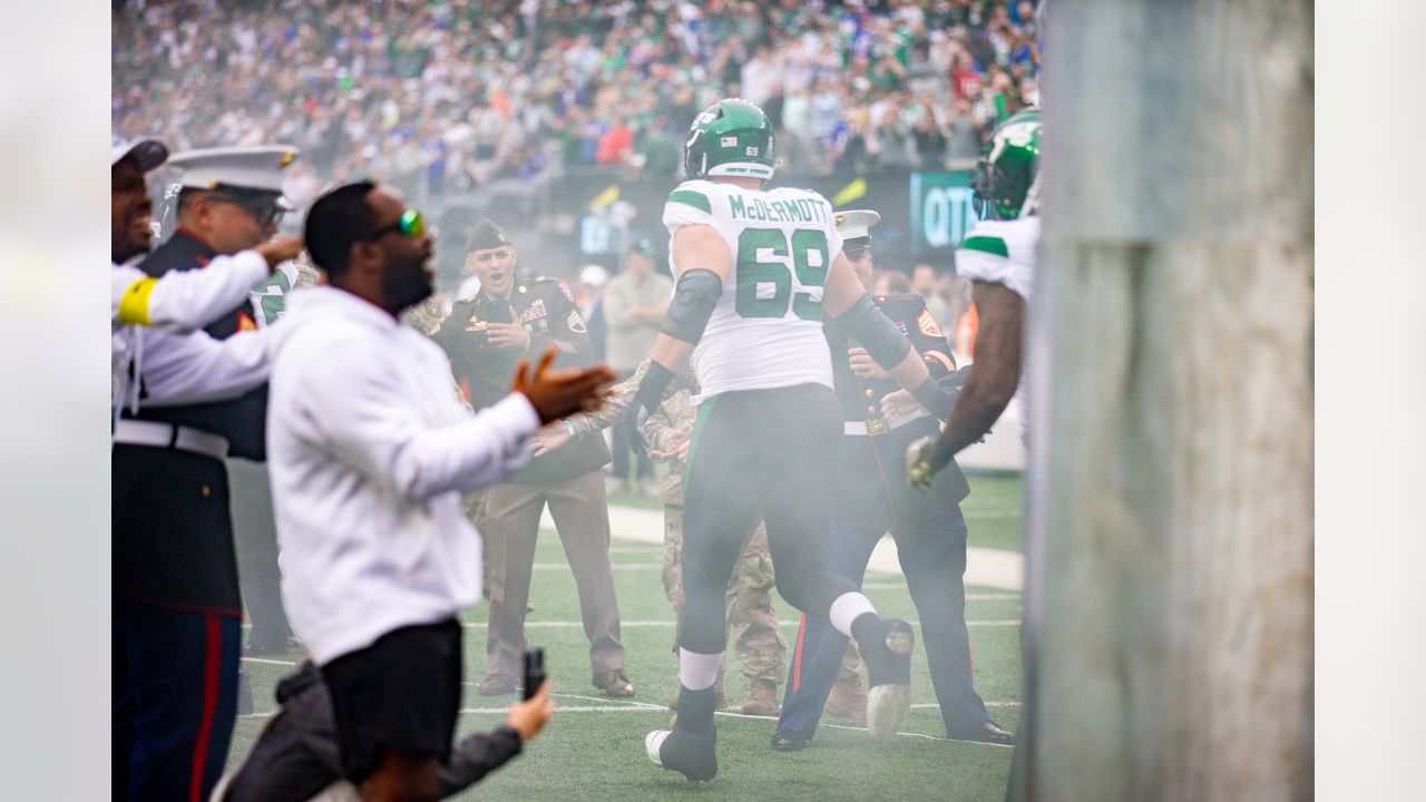 Practice Gallery  Top Images of the Jets in Salute to Service