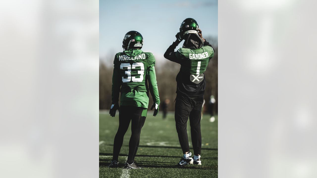 Rookie DLs Jermaine Johnson II and Micheal Clemons Give Jets an 'Edge'