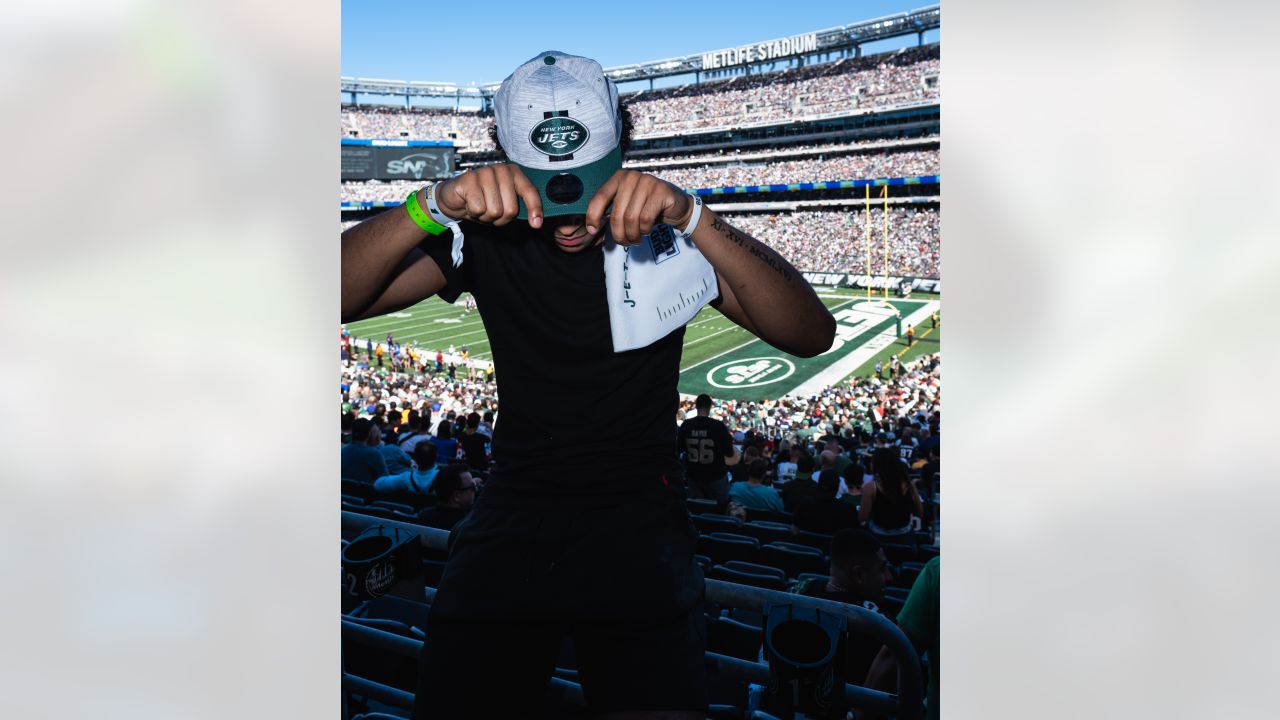 Best Celebrity Photos at the Jets Home Opener