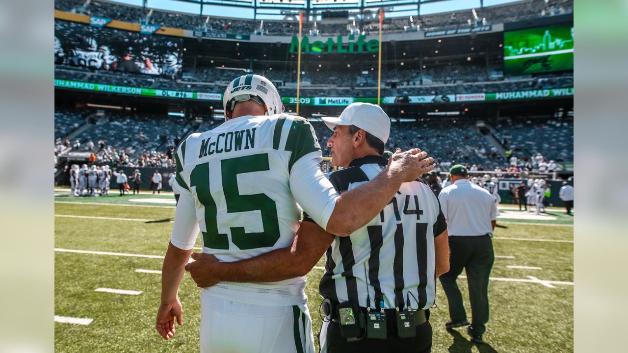 New York Jets quarterback Josh McCown (15) watches second quarter action  from the sidelines during the game against the Washington Redskins at FedEx  Field in Landover, Maryland on Thursday, August 16, 2018.