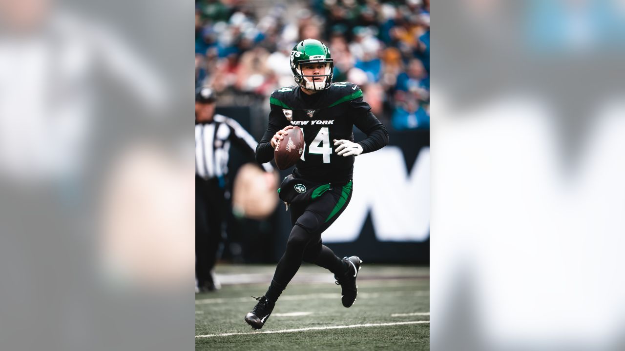 Fiery Sam Darnold Has the Jets Fired Up