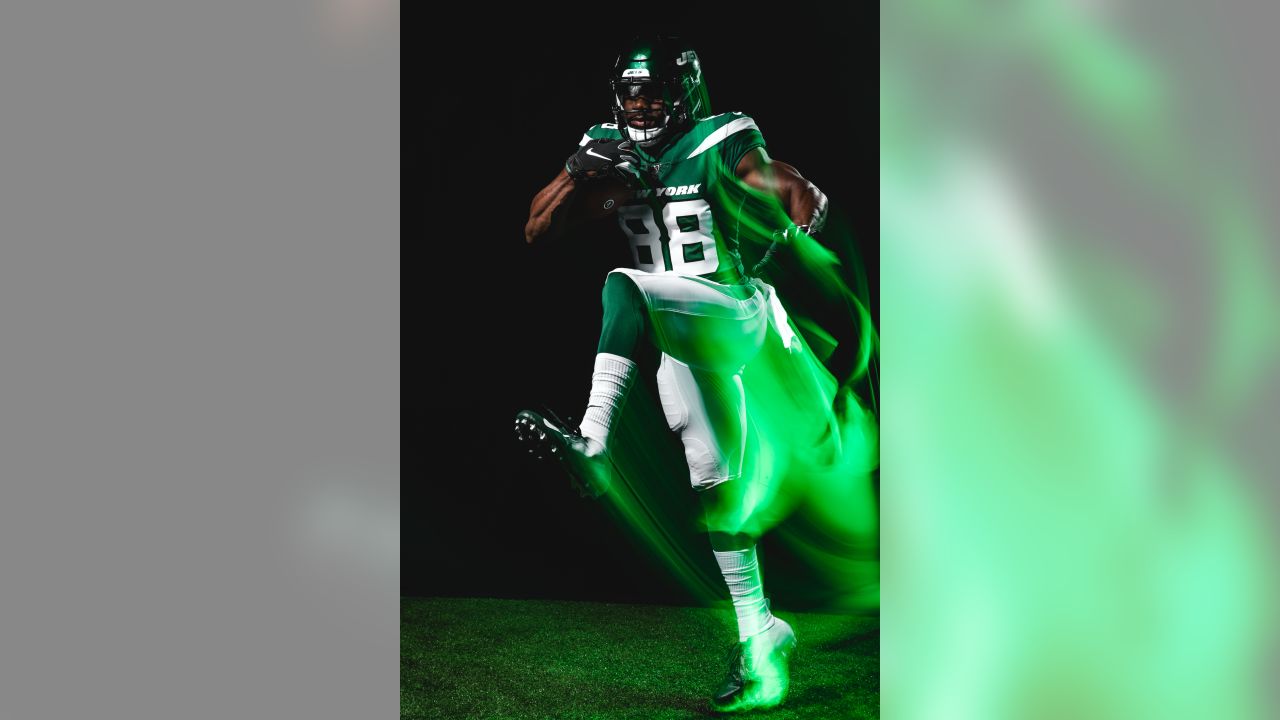 Stream THE NEW YORK JETS GREEN N WHITE Remix (black and yellow) by The  Despos