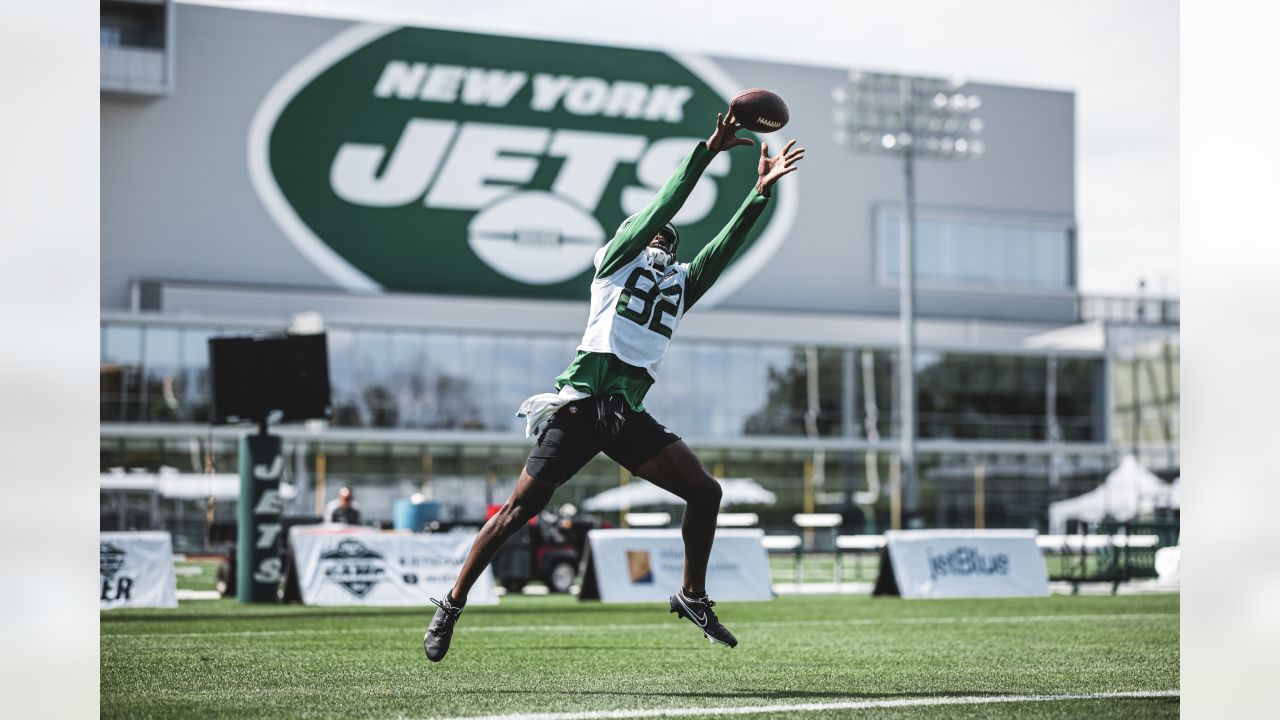 Should Jets move Mekhi Becton to RT, keep George Fant at LT in 2022?