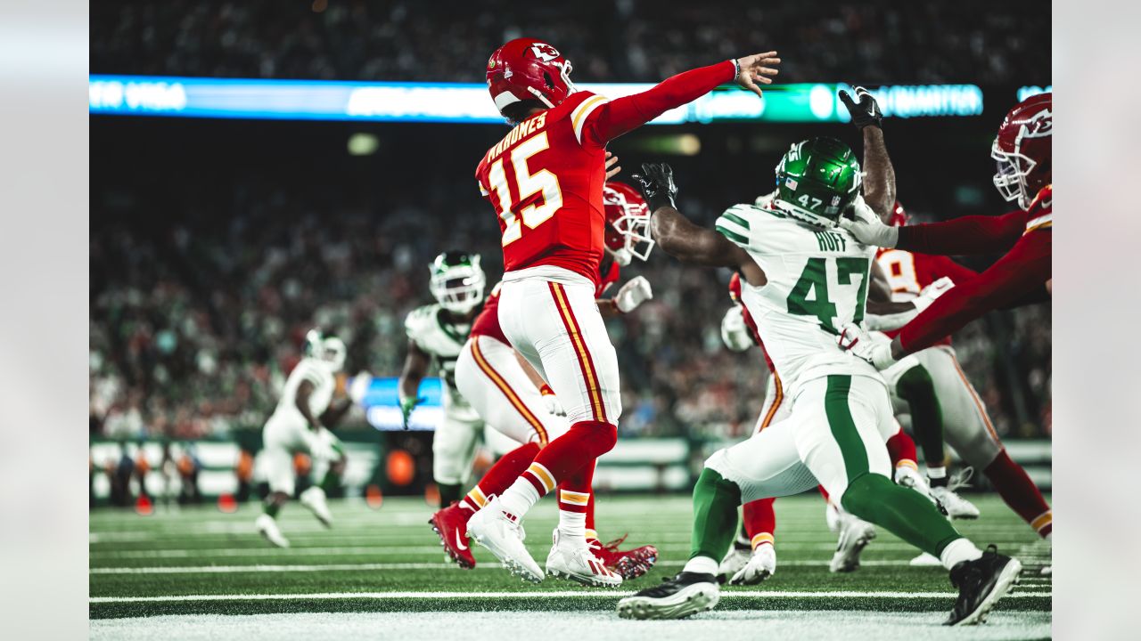 Chiefs' Mahomes to buck NFL trend, play preseason opener –  WJET/WFXP/