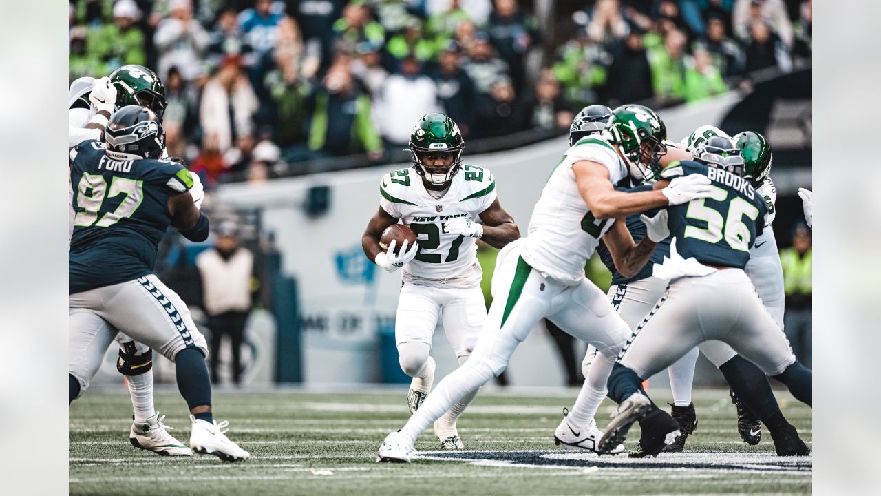 3 Takeaways  Jets Run Game 'Hit a Wall' in Loss to Seahawks