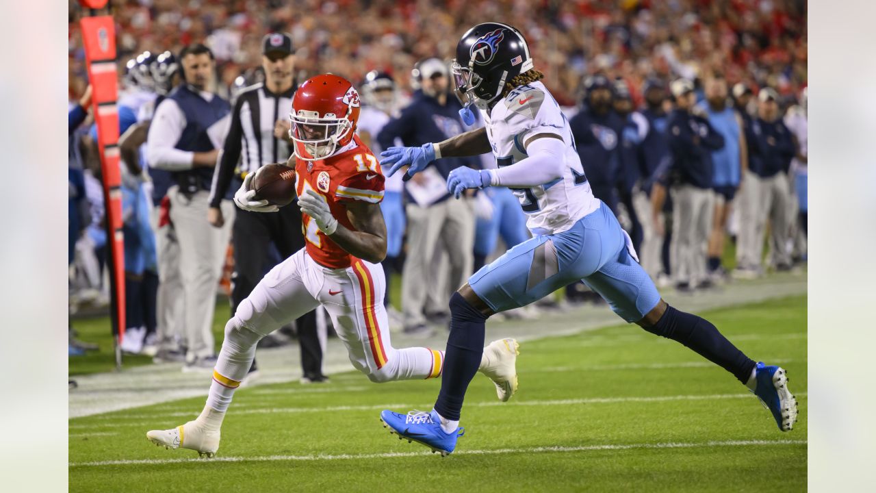 VIDEO: Mecole Hardman Showing Up to Chiefs-Titans Game as the