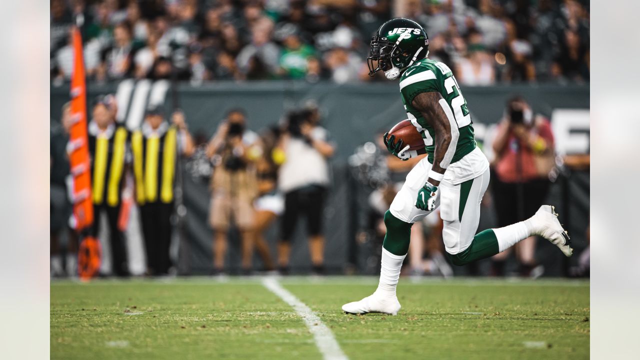 Jets QB Wilson injures knee in preseason win against Eagles - 6abc