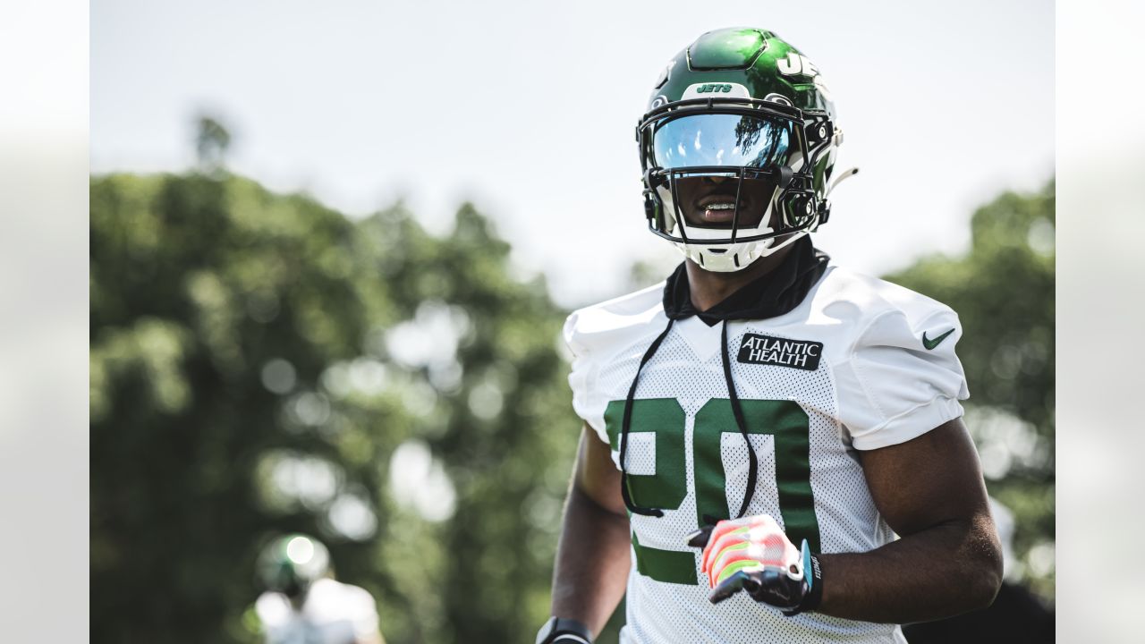 Mekhi Becton at Jets' mandatory minicamp after skipping OTAs - The San  Diego Union-Tribune