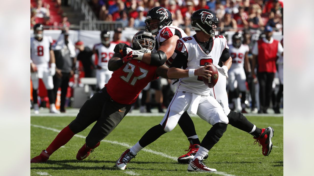 Tampa Bay Buccaneers: Getting to know Vinny Curry