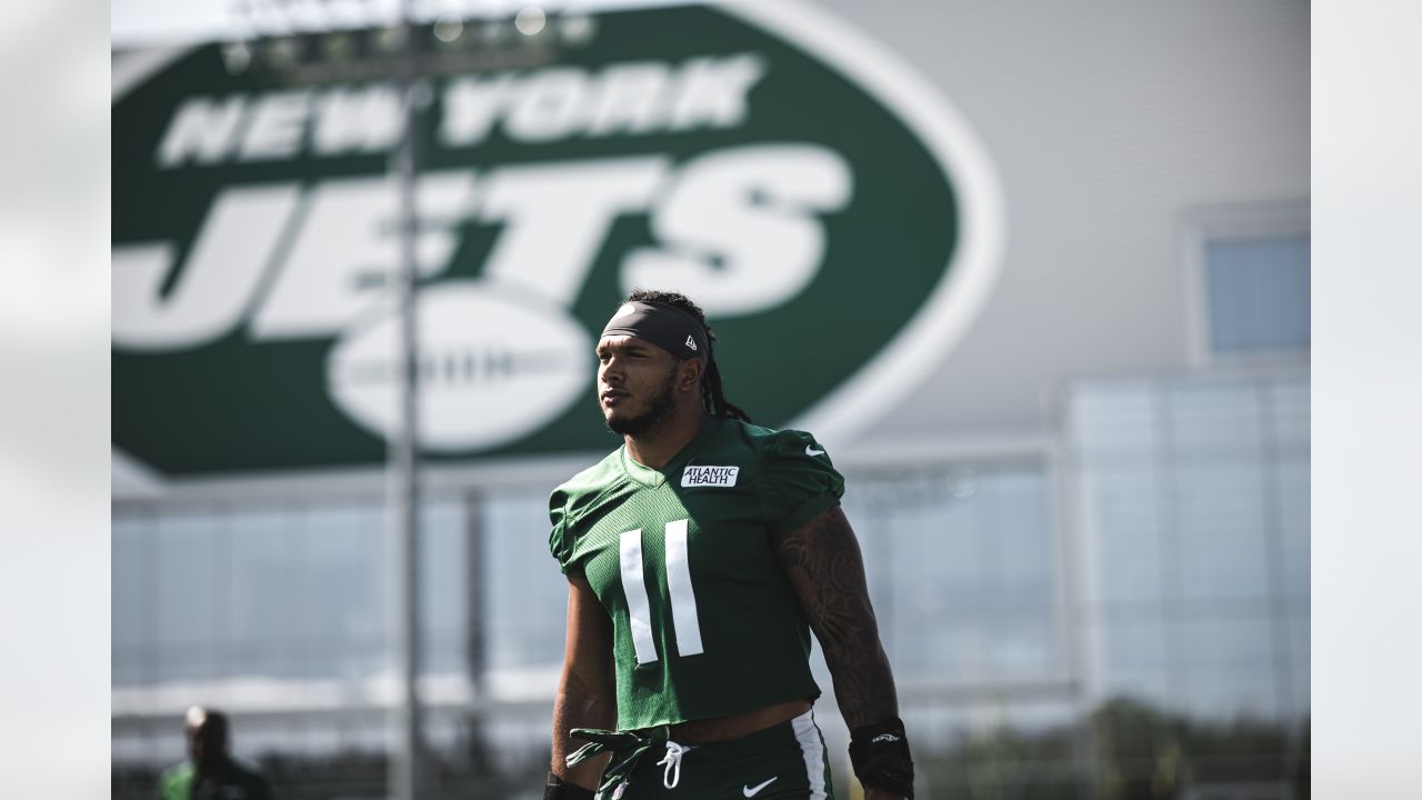 Jets Step Into the Past With Their Uniforms - The New York Times