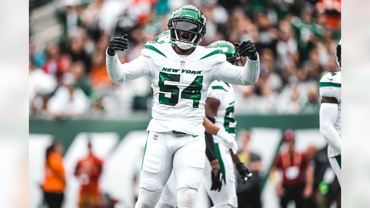 East Rutherford, New Jersey, USA. 25th Sep, 2022. New York Jets cornerback Sauce  Gardner (1) reacts after breaking up a pass intended for Cincinnati Bengals  wide receiver Ja'Marr Chase (1) (not pictured)