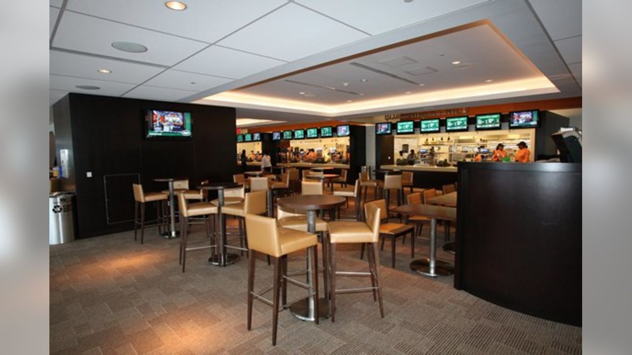 The Mezzanine Level Chase Touchdown & Lexus Clubs Clubs