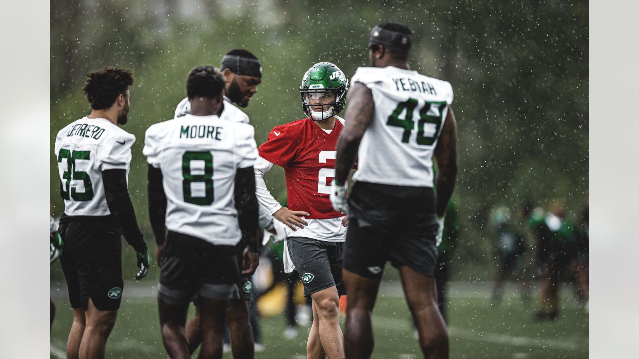 Zach Wilson Wasting No Time Making Connections as Jets' New QB