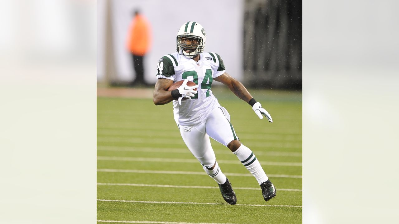 Photo: New York Jets Darrelle Revis at New Meadowlands Stadium in