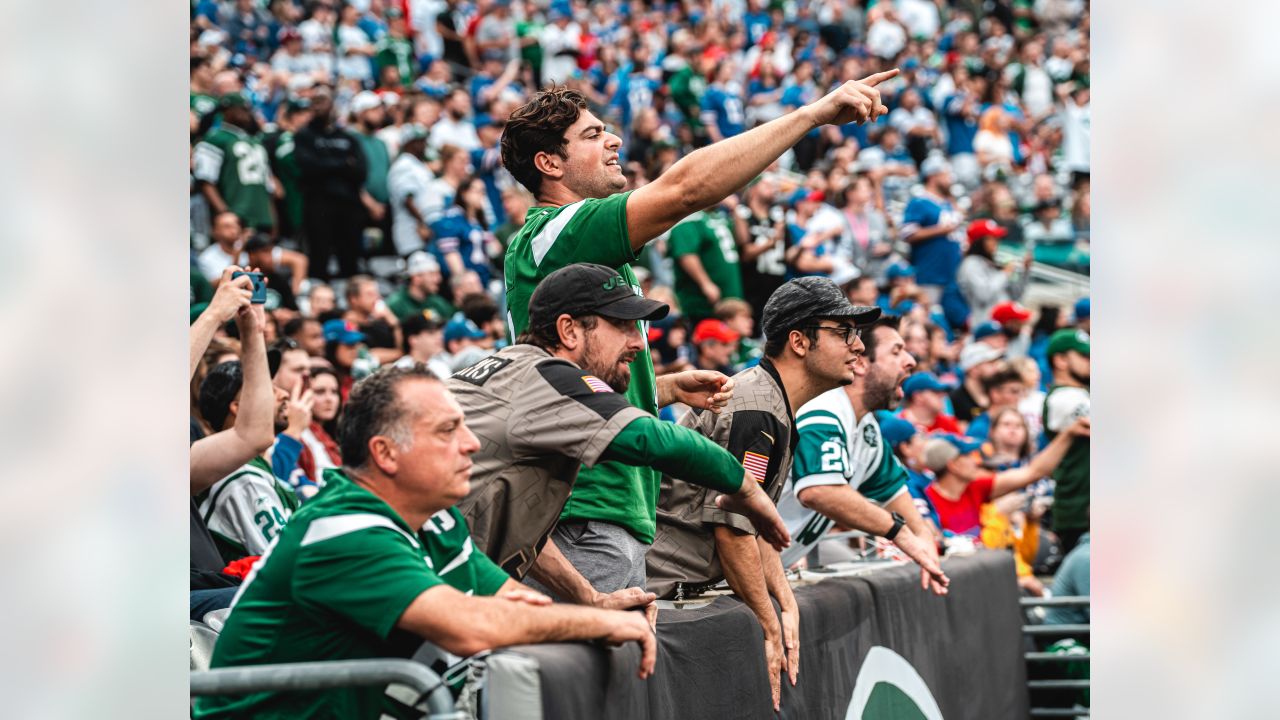 Gallery  Best of Jets Fans During the Win Over the Bills