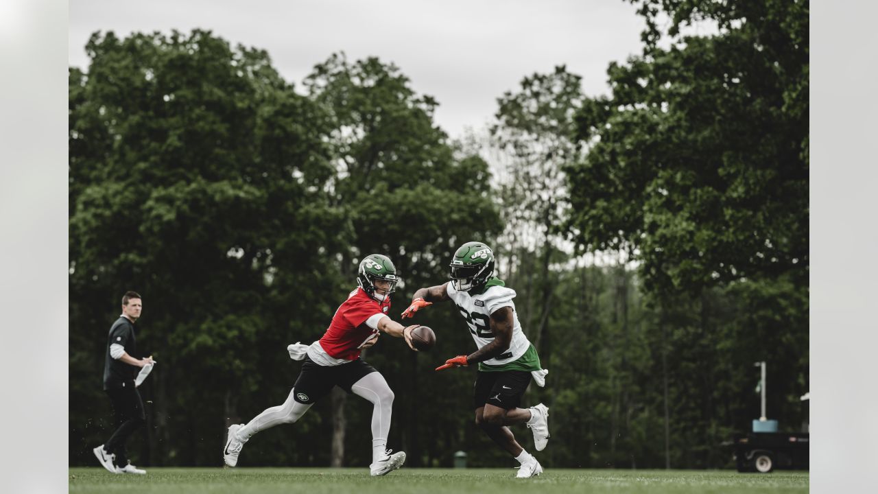 New York Jets training camp: Denzel Mims aggression, Zach Wilson stock