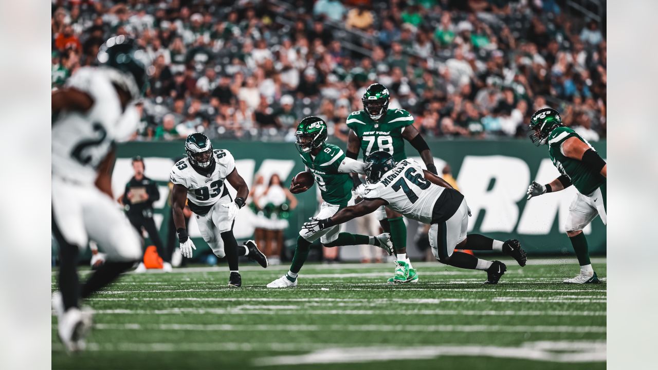 Jets: La'Mical Perine among 3 players battling for roster spots who  impressed in preseason opener vs. Eagles