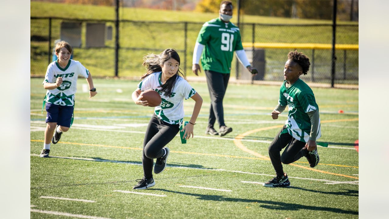 Jets Players Help Coach Play 60 Flag Football Program with Local Sixth  Graders