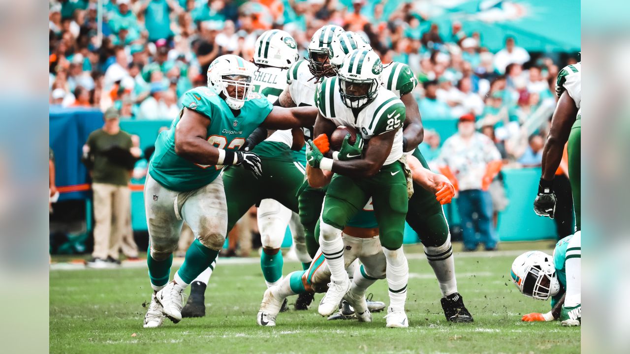 Jets Place Brandon Shell, Jeremiah Attaochu on Injured Reserve