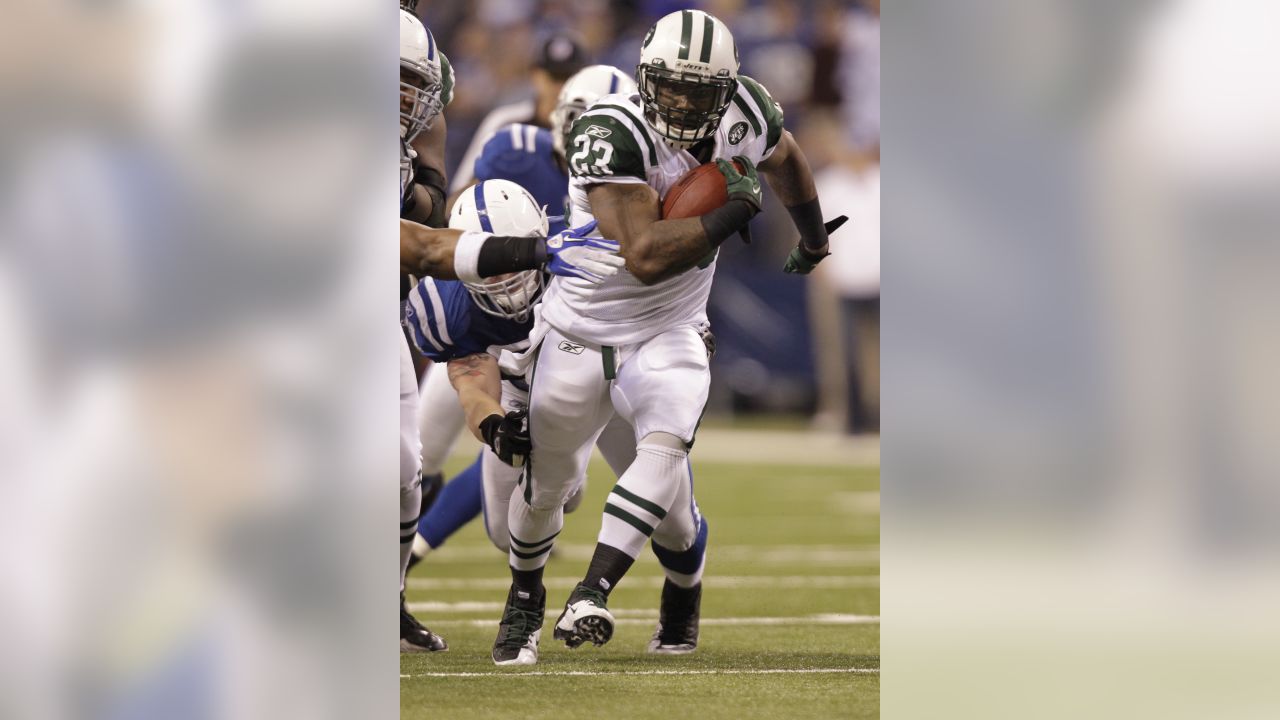 East Rutherford, New Jersey, USA. 23rd Dec, 2018. Green Bay Packers running  back Jamaal Williams (30) stiff arms New York Jets cornerback Buster Skrine  (41) during a NFL game between the Green