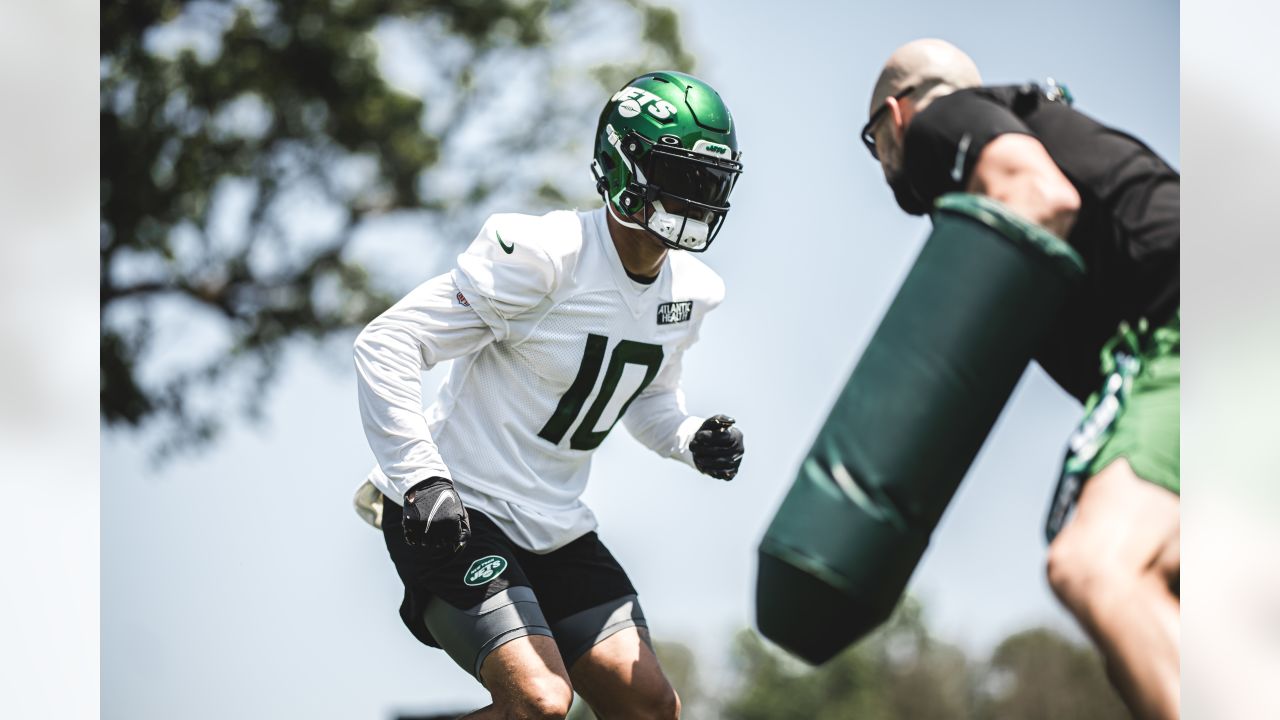 On The Run, Rodgers Reaches Paydirt at New York Jets' OTAs - Sports  Illustrated New York Jets News, Analysis and More