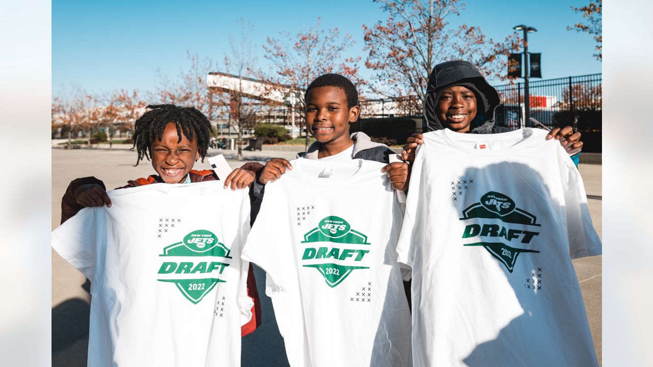 Gallery  Top Images from the 2022 Jets Draft Party