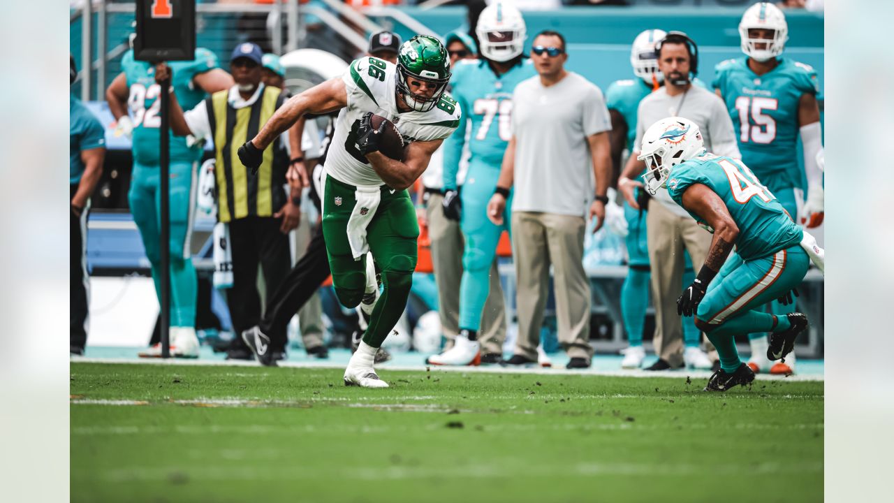 For Jets and Zach Wilson, a Tale of Two Halves in Miami