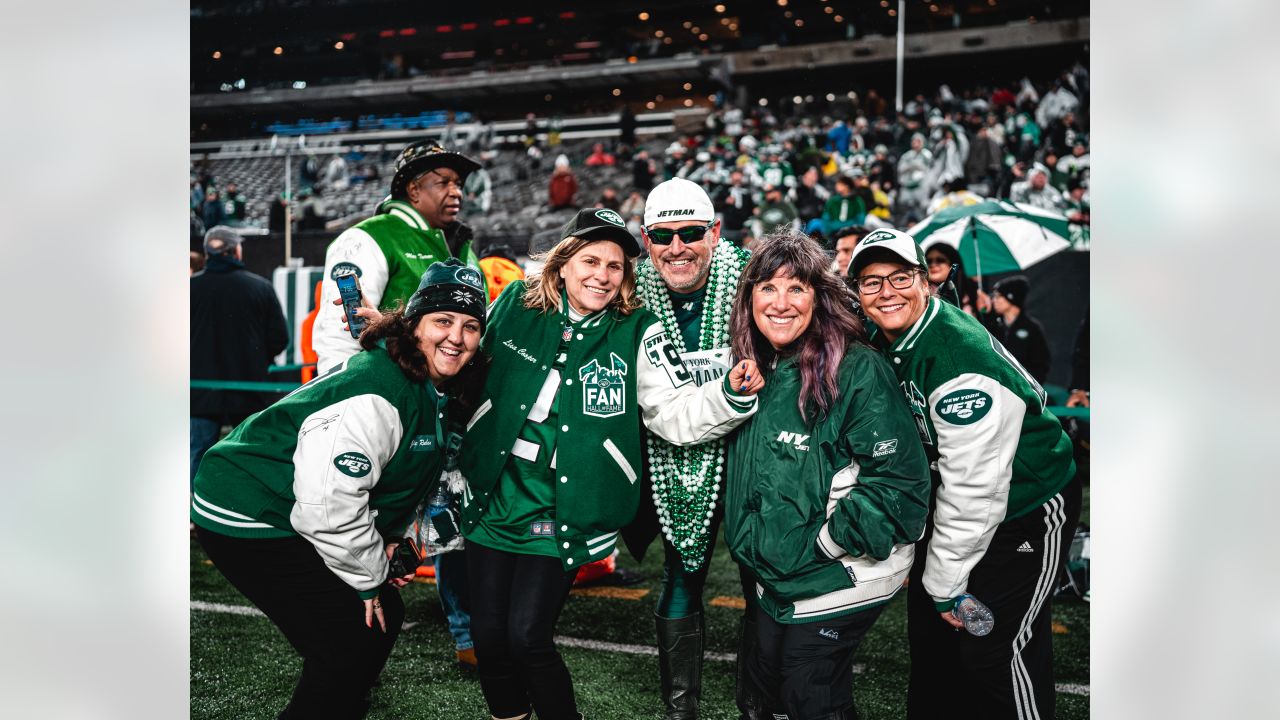 Gallery  Best of Jets Fans During the Win Over the Bills