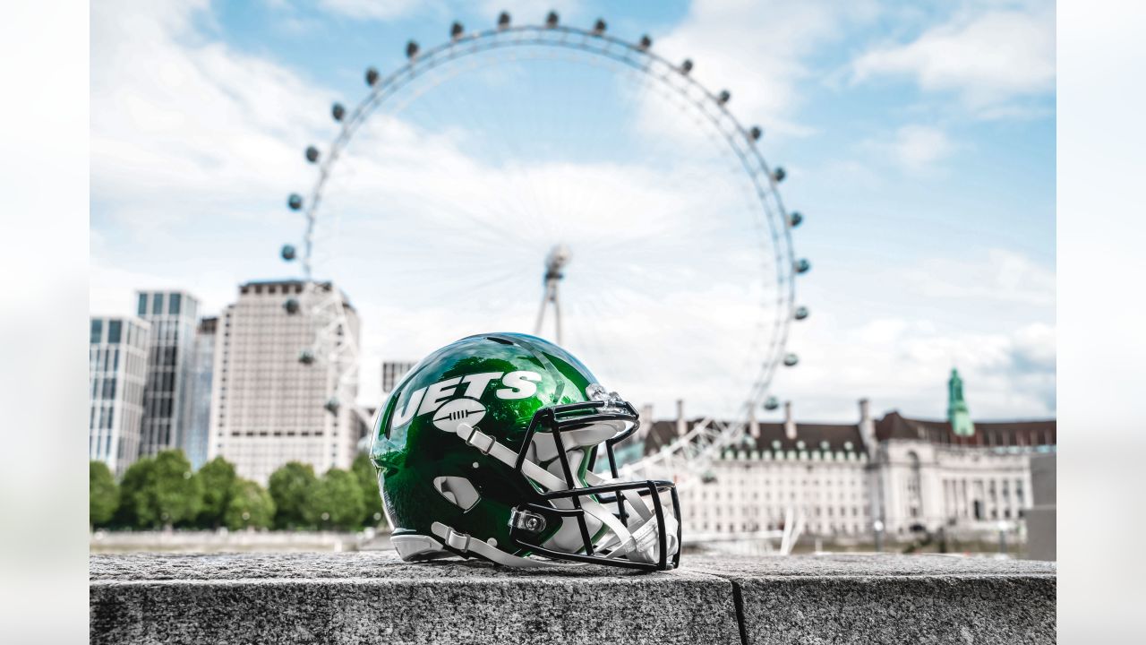 Gallery  Top Photos of the Jets Helmet in Iconic London Locations